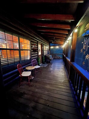 Terrace/patio - Bigfoot's Hideaway | Hot Tub | Fire Pit | Cozy Wooded Retreat (Blue Ridge)