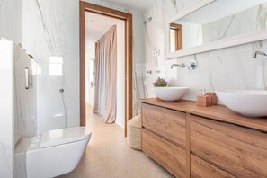 Towels - Villa Sentiu (Gavà)