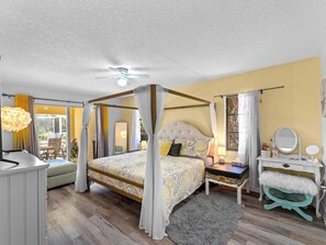 3 室のベッドルーム、アイロン / アイロン台、WiFi、ベッドシーツ