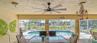 Serene & Spacious Family Haven- Pool, Lounges, BBQ