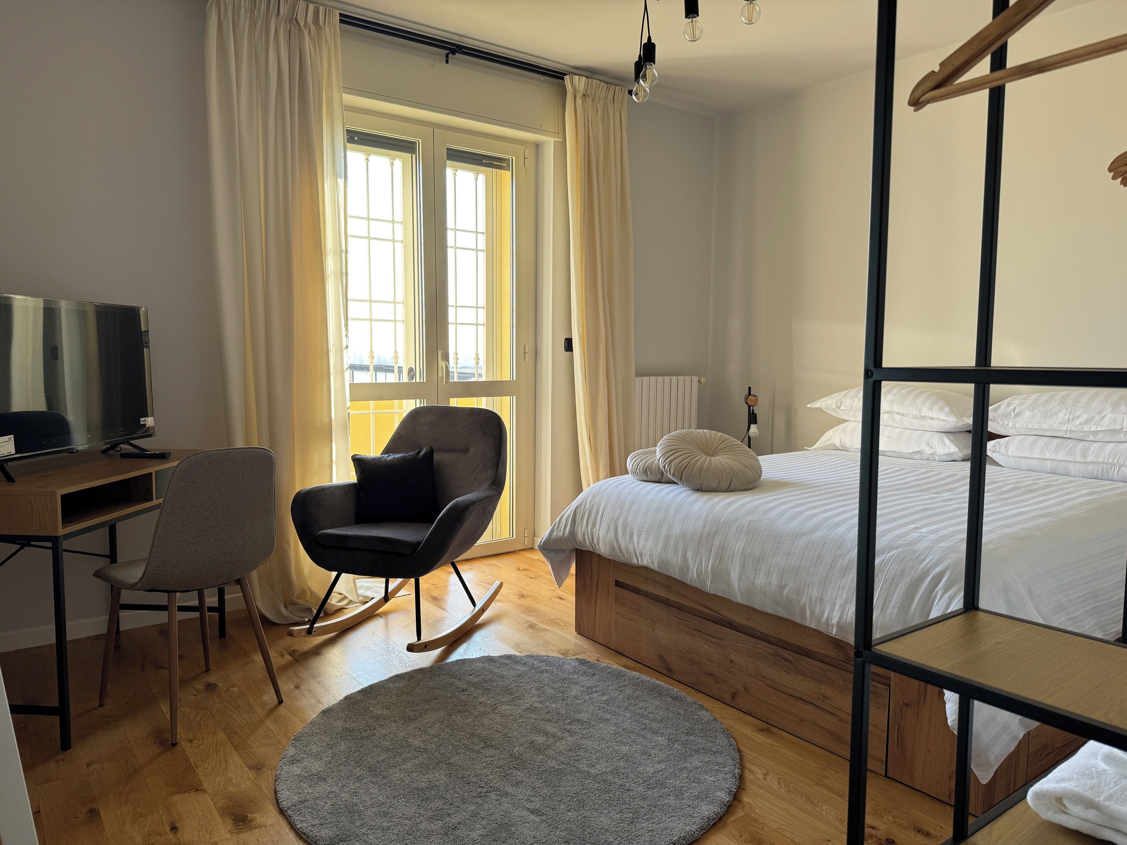 3 Schlafzimmer, Schreibtisch, Bügeleisen/Bügelbrett, kostenloses WLAN