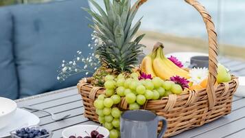 5 bedrooms, Internet