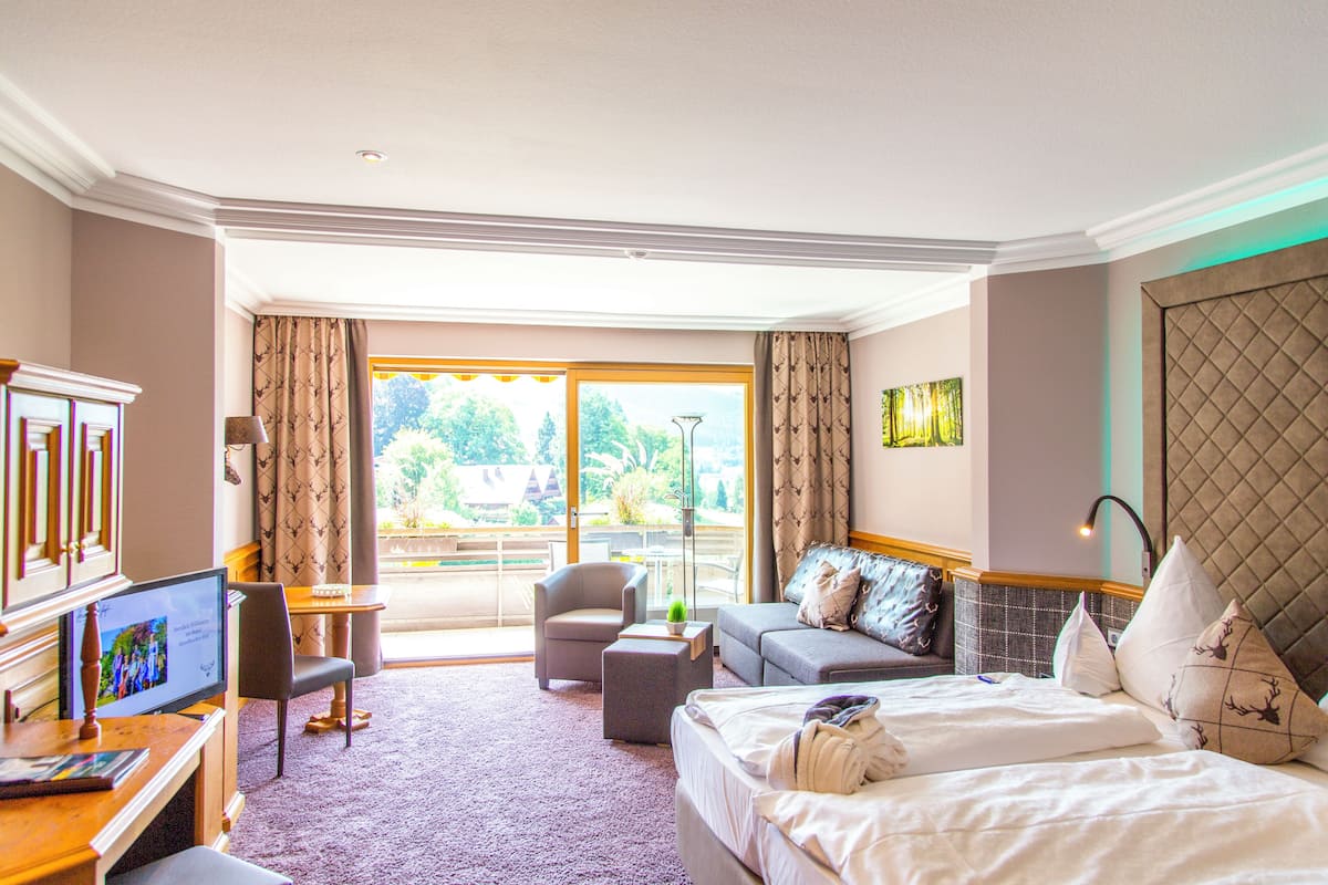 Premium tweepersoonskamer, balkon | 1 slaapkamer, hypoallergeen beddengoed, een minibar