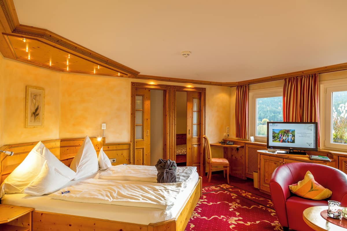 Comfort tweepersoonskamer, balkon | 1 slaapkamer, hypoallergeen beddengoed, een minibar