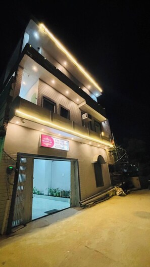 Bagian depan properti
