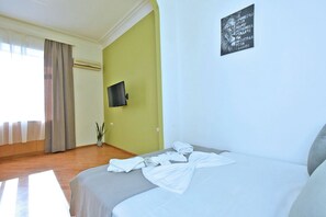 1 bedroom, blackout curtains, iron/ironing board, free WiFi