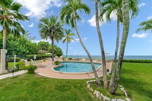 Apartment, Smoking | 2 bedrooms - Cocoplum 10 in George Town (Seven Mile Beach)