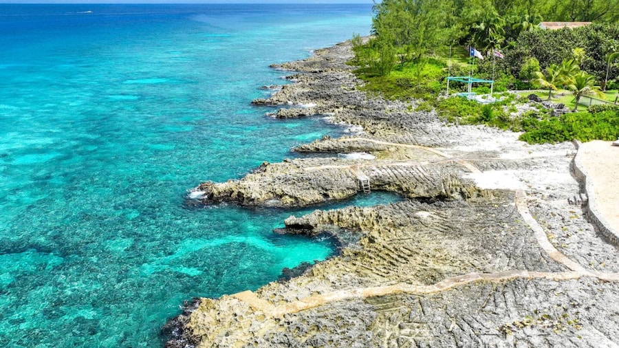 Coconut Bay 126 in West Bay