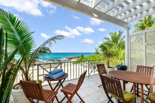 Coconut Bay 126 in West Bay