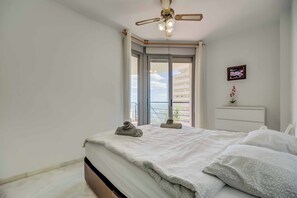 2 soverom, strykejern/-brett, wi-fi (inkludert) og sengetøy