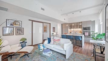 Smart TV de 52 pulgadas con canales digitales, Netflix y Hulu