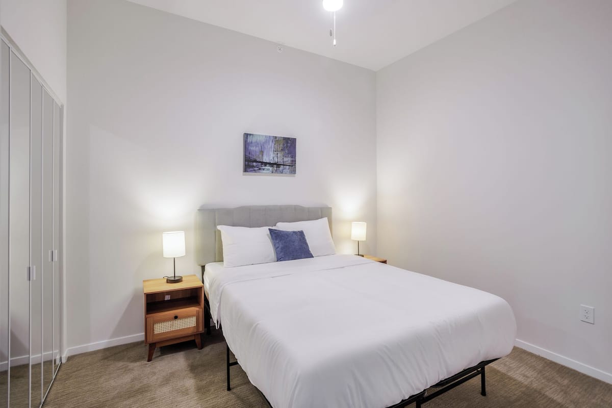 Deluxe Apartment, 1 Bedroom, Non Smoking | 2 bedrooms, desk, laptop workspace, iron/ironing board
