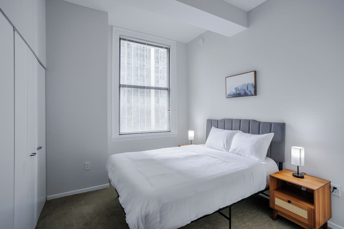 Deluxe Apartment, 2 Bedrooms, Non Smoking | 2 bedrooms, desk, laptop workspace, iron/ironing board