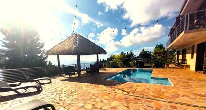 Tahiti - Villa Fa ati Luxury - 16 Pers