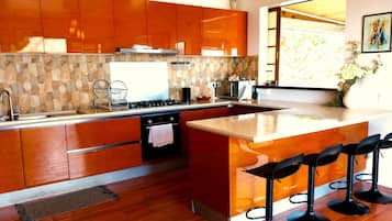 Villa, Smoking | 5 bedrooms