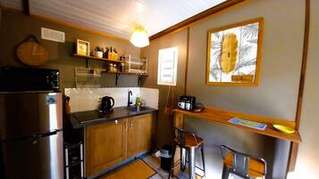 Studio, tupakointi sallittu