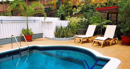 Tahiti - Vetea Pool Fare