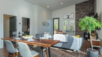 4 bedrooms