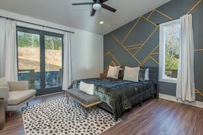 House - Wet Dry Sauna w Fireplace Close to Waterfalls (Pisgah Forest)