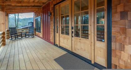 Rejuvenate in the Mtns w Sauna 5 min Drive to DT