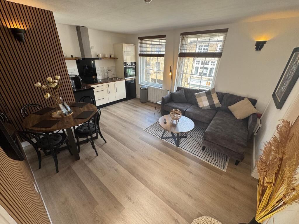 City Apartment, City View | Living area