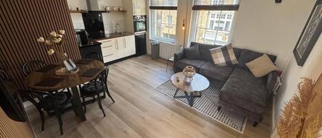 City Apartment, City View | Living area