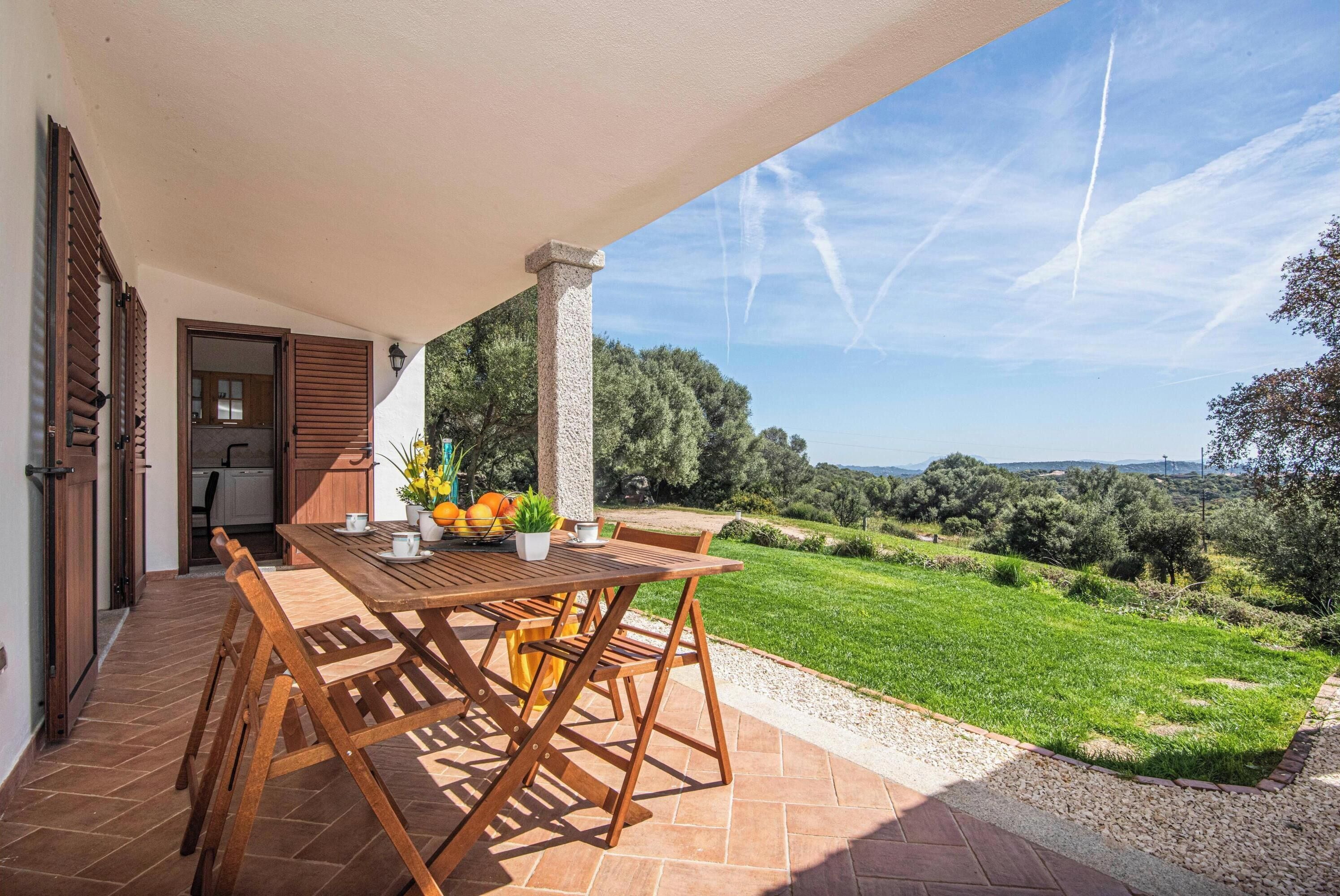 Family Apartment, Multiple Bedrooms, 2 Bathrooms (La Suara Manna) | Outdoor dining
