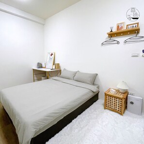 Habitación doble Deluxe, para no fumadores, baño privado | Cortinas blackout y wifi gratis 