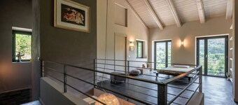 Wonderful private villa for 6 guests with WIFI, private pool, TV, patio, pets allowed and parking