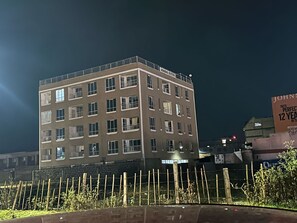 บริเวณภายนอก