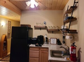 Fridge, microwave, oven, coffee/tea maker
