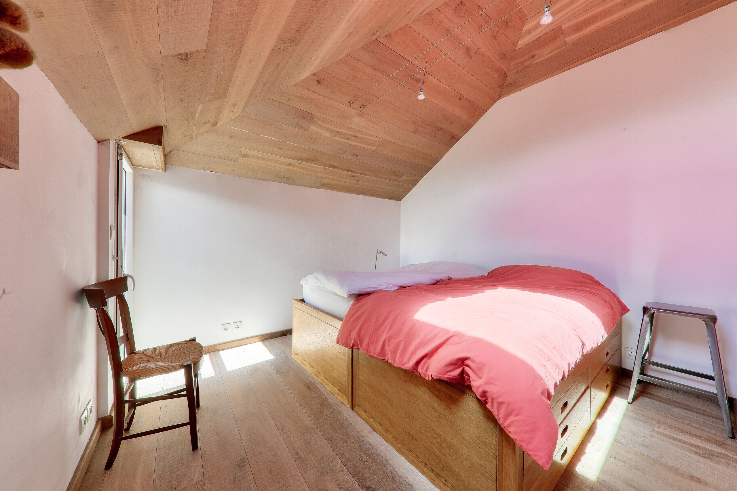 6 bedrooms, free WiFi