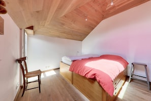 6 bedrooms, free WiFi