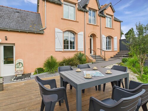 Jolie maison avec jardin et terrasse pour 4