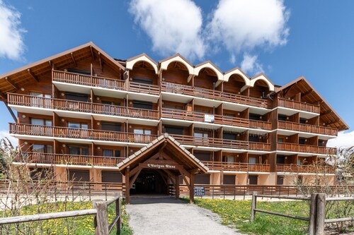 Apartment overlooking the slopes, for 8 people