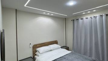 1 chambre, fer et planche à repasser, Wi-Fi, draps fournis