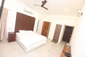 Apartemen Mewah, pemandangan pantai | Kedap suara dan Wi-Fi gratis