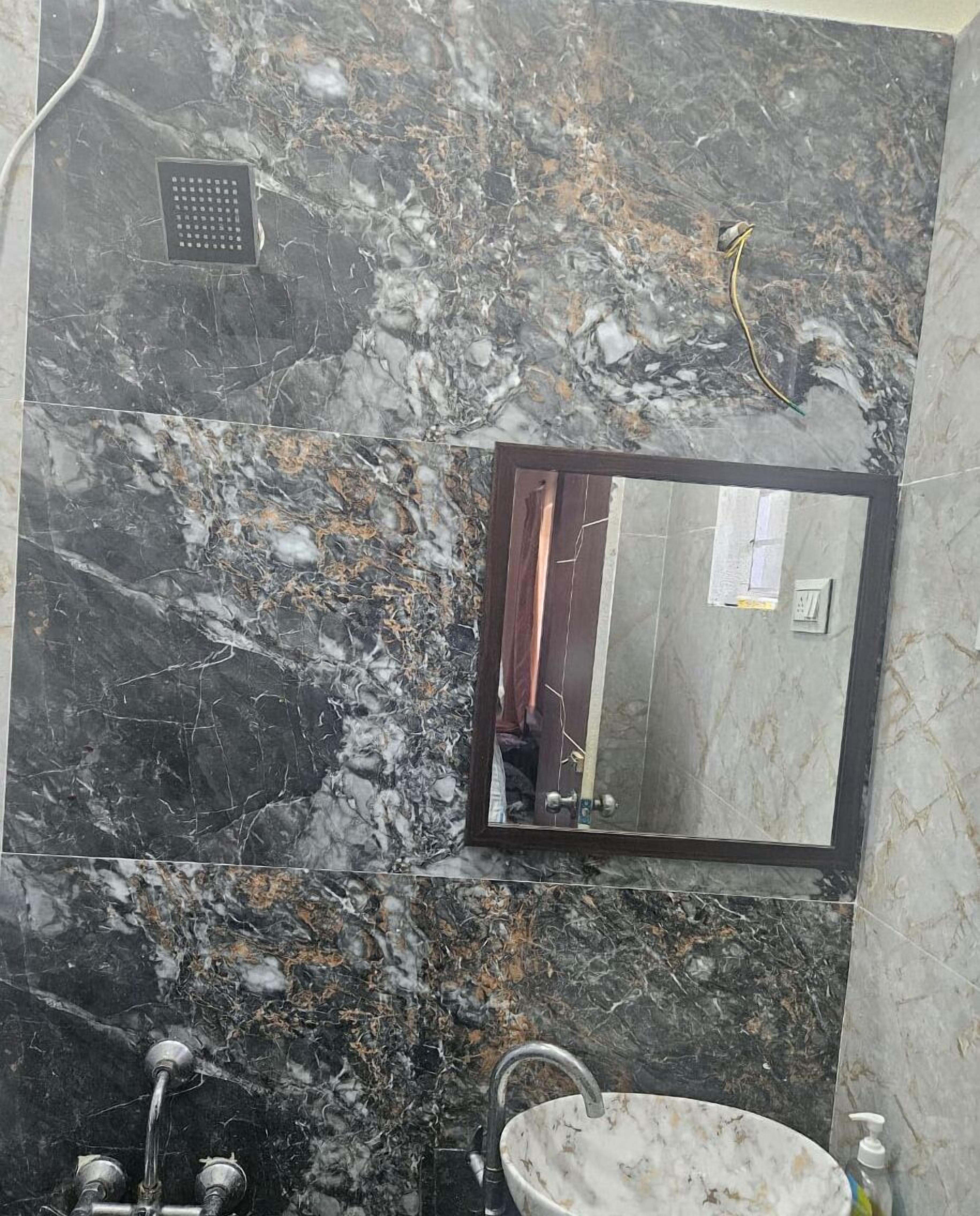 Luxury Apartment, Beach View | Bathroom | Free toiletries, soap, shampoo