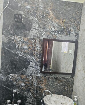 Appartement Luxe, vue plage | Salle de bain