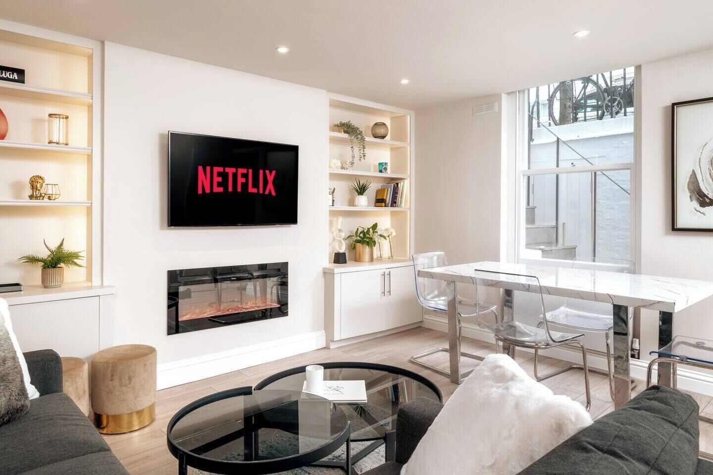 TV, peis og kontorer