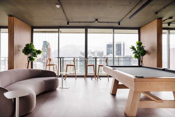 Game room - Spacious Retreat 1BE 1BA Prime Location (Las Condes)