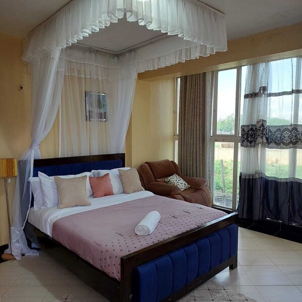 Comfort Room, City View | Free WiFi - Acara Place Kisumu (Kisumu)
