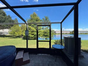 5 bedrooms, iron/ironing board, WiFi, bed sheets