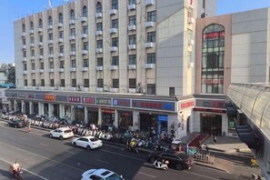 Exterior - Minzu Building Express Hotel (Zhengzhou Zijing Shandong Street Subway Station) (Zhengzhou)