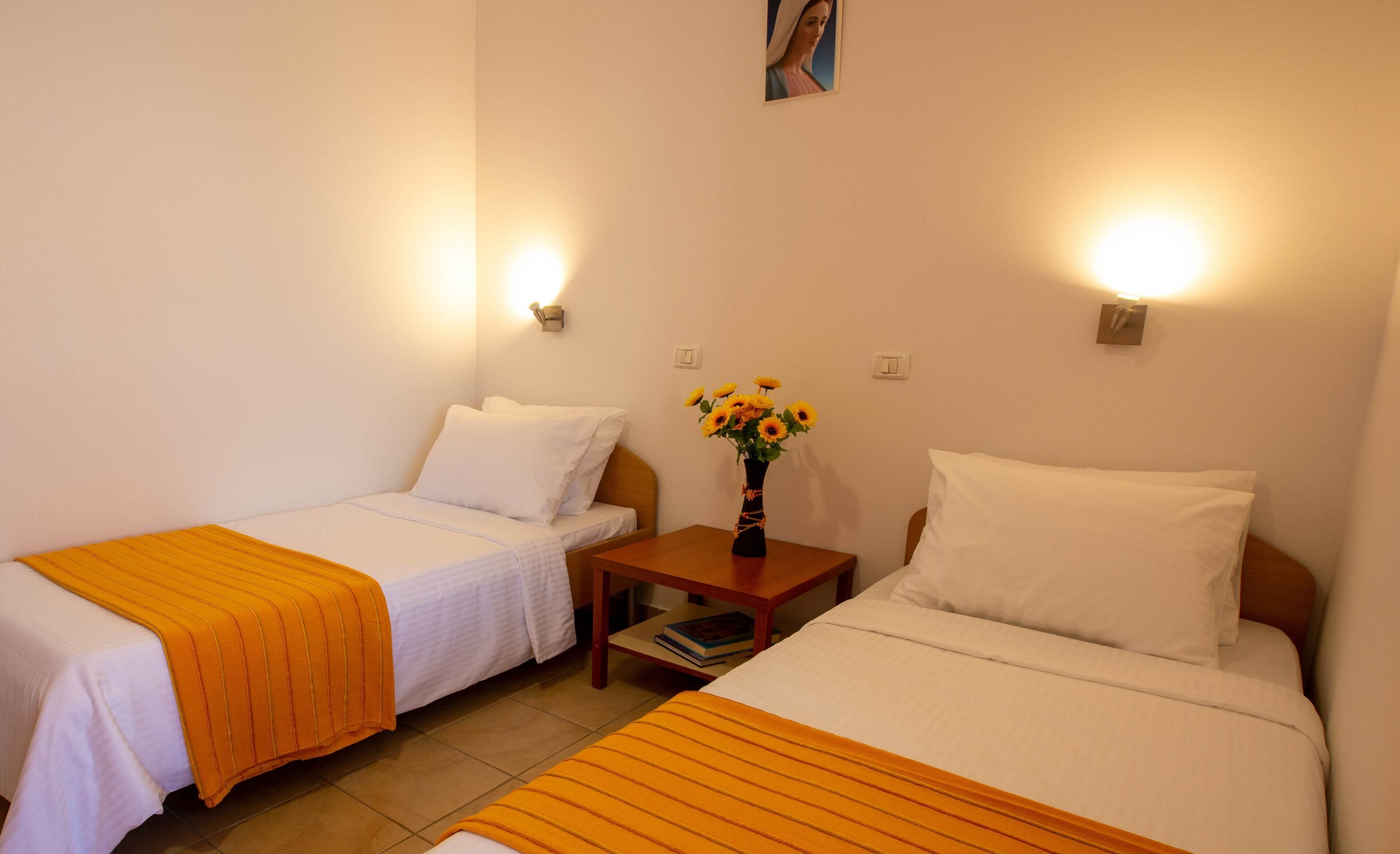 Habitación clásica doble, balcón | Escritorio, sistema de insonorización, wifi gratis