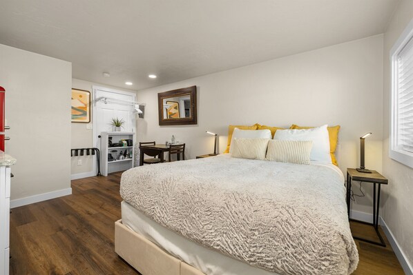 1 bedroom, iron/ironing board, free WiFi, bed sheets