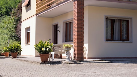 Fachada de la propiedad