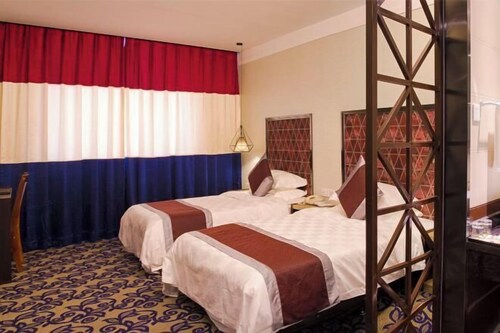 Korla Xin Lv Super 8 Hotel