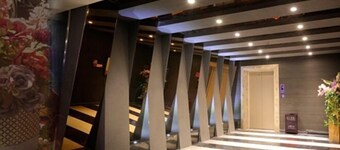 Korla Xin Lv Super 8 Hotel