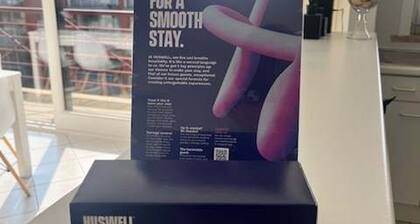 Huswell - Bright Beach Retreat With Balcony